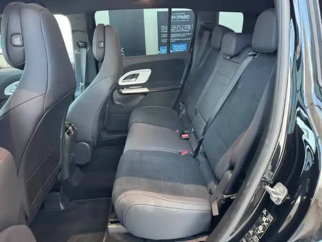 Mercedes Glb 200 — photo 14
