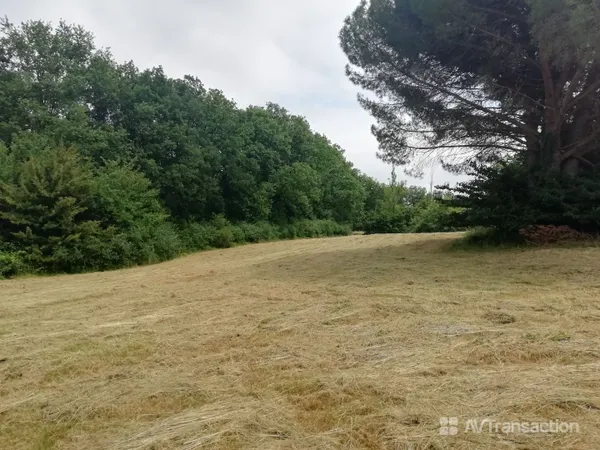 Terrain en individuel 898 m²