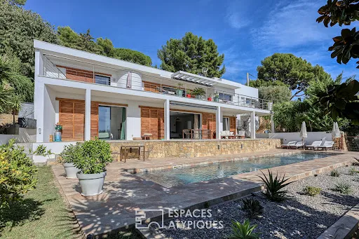 Maison 7 pièces 230 m²