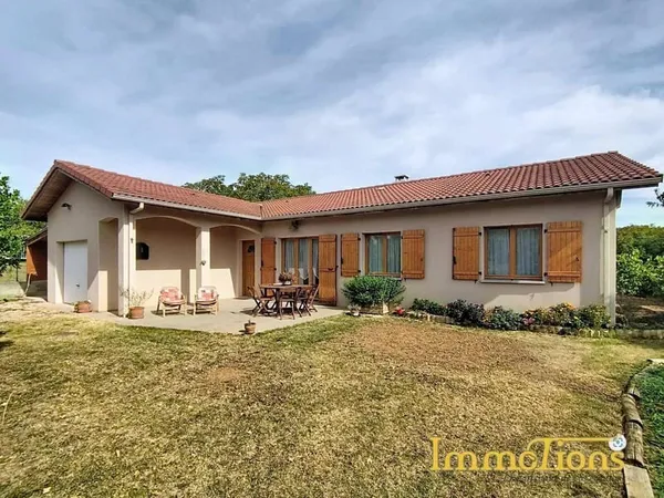 Maison de plain-pied 5 pièces 87 m²