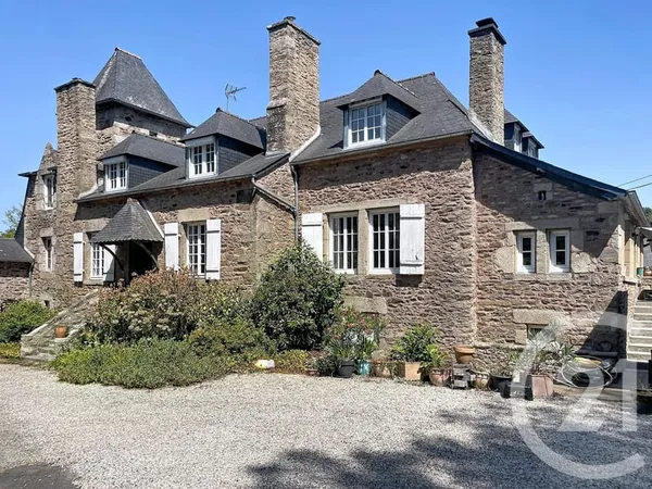 Maison 9 pièces 215 m²