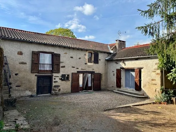 Maison en pierres 174 M2 sur 3840 M2 de terrain