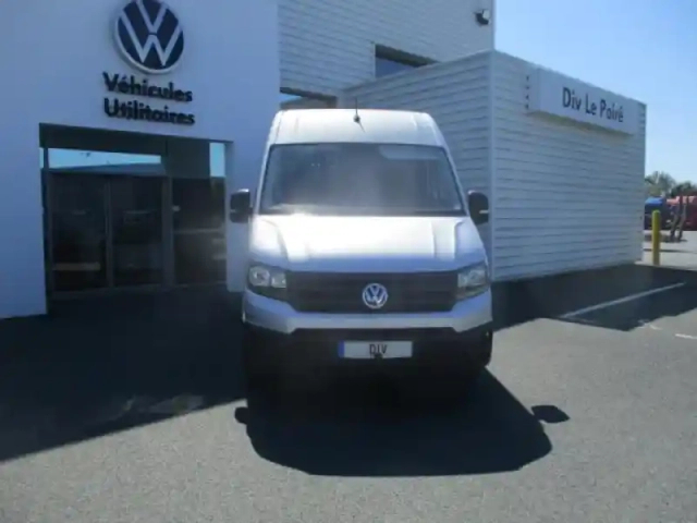 Volkswagen Crafter fg 35 l3h3 2.0 tdi 140ch business traction bva8 — photo 3