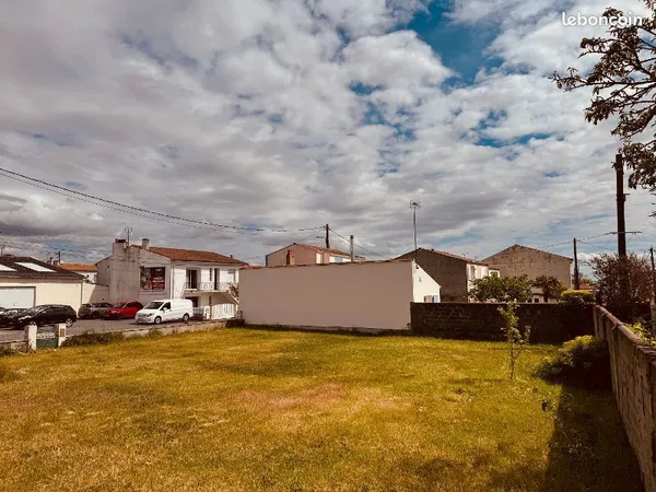 La rochelle beau terrain 534 m2
