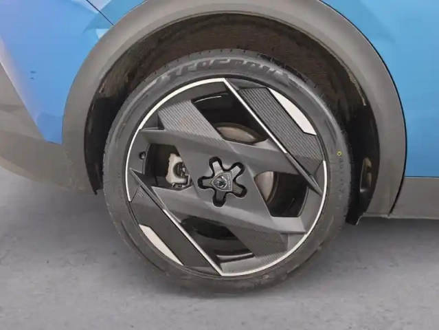 Peugeot 408 phev 225ch gt e-eat8 suréquipée + toit ouvrant — photo 15