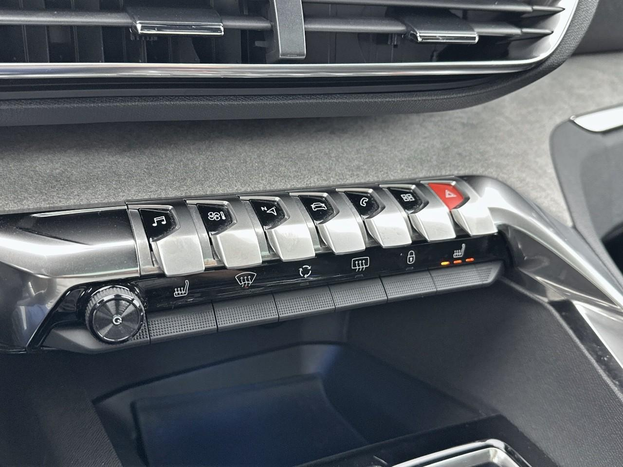 Peugeot 3008 puretech 130ch s&s eat8 gt pack — photo 26