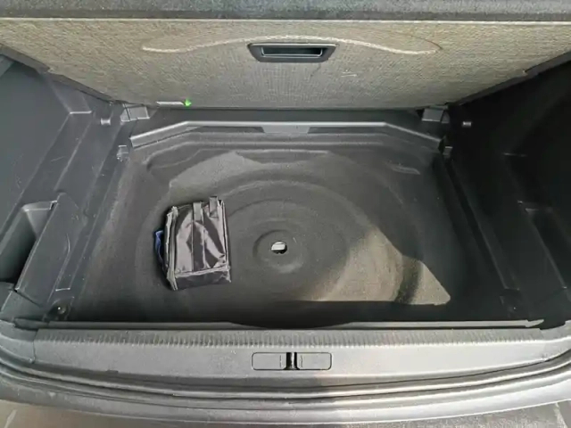 Peugeot 3008 1.2 puretech 130ch s&amp;s eat6 — photo 22