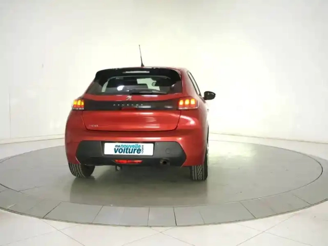 Peugeot 208 puretech 100 s&amp;s eat8 — photo 29