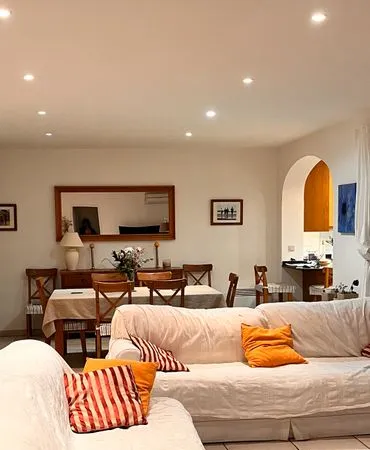 Vente maison 125m2 4 faces 690 m2 de terrain avec piscine