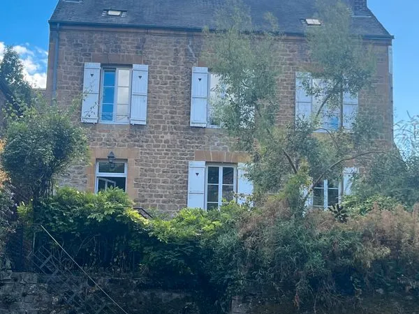 Maison 7 pièces - 151m2