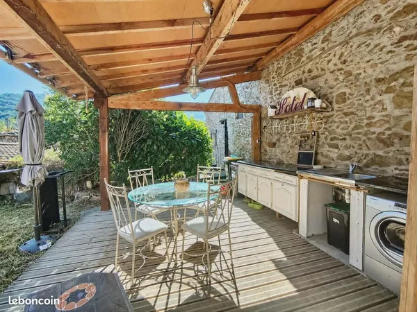 Propriété 3 pièces 49 m²