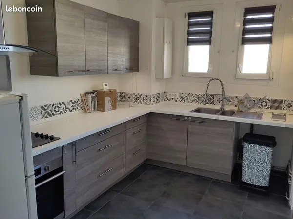 Loue T3 71m² + PARKING + CAVE + BALCON
