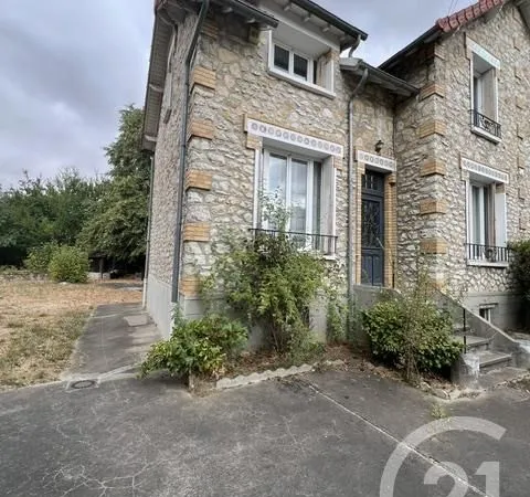 Maison 8 pièces 180 m²