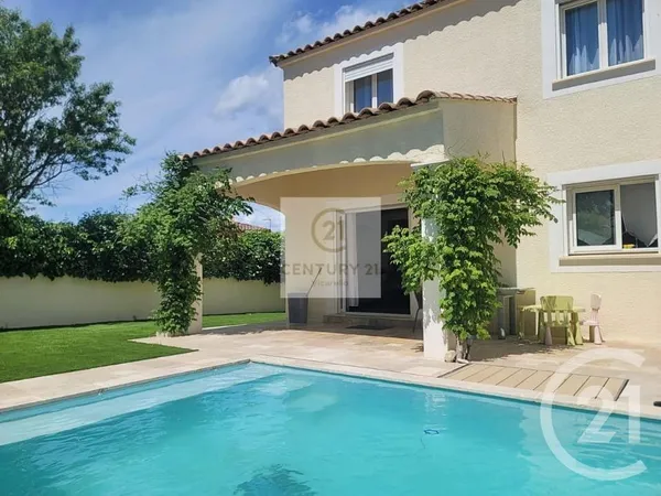 Maison 1 pièce 156 m²