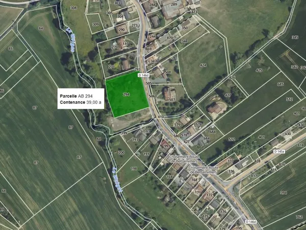 Terrain a batir de 39 ares , 60 metres de facade , proche Luxembourg