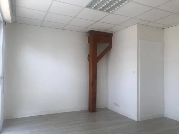 Local 18 m²