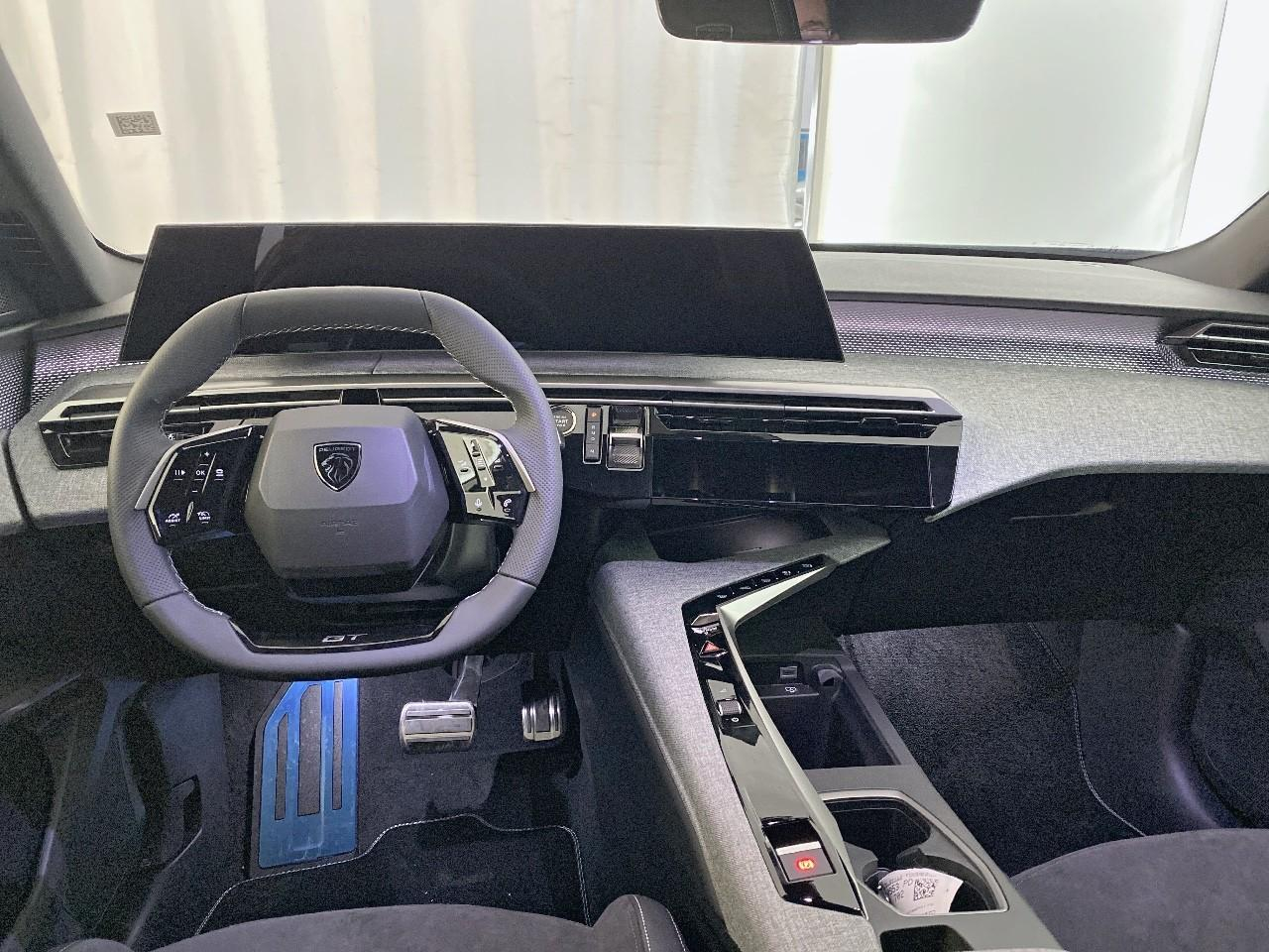 Peugeot 3008 hybrid 145 e-dcs6 gt — photo 8