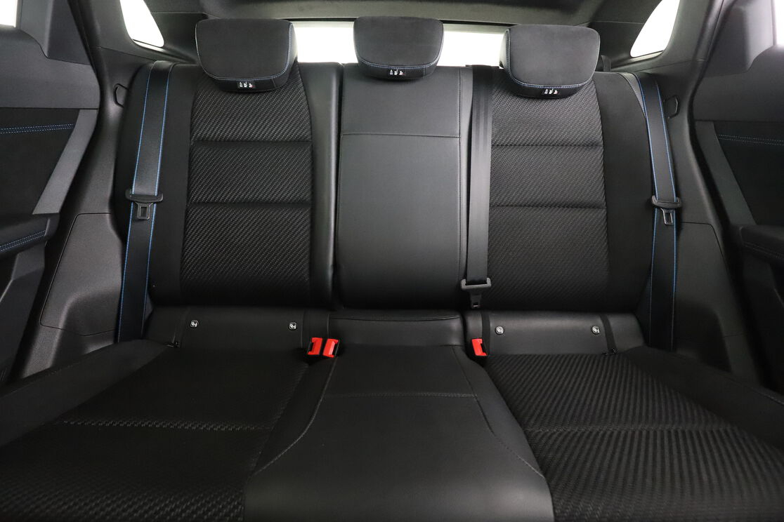 Renault Austral 1.2 Hybrid E-Tech GSR2 Techno Esprit Alpine — photo 14