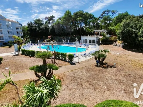 Studio 1 pièce 25 m²