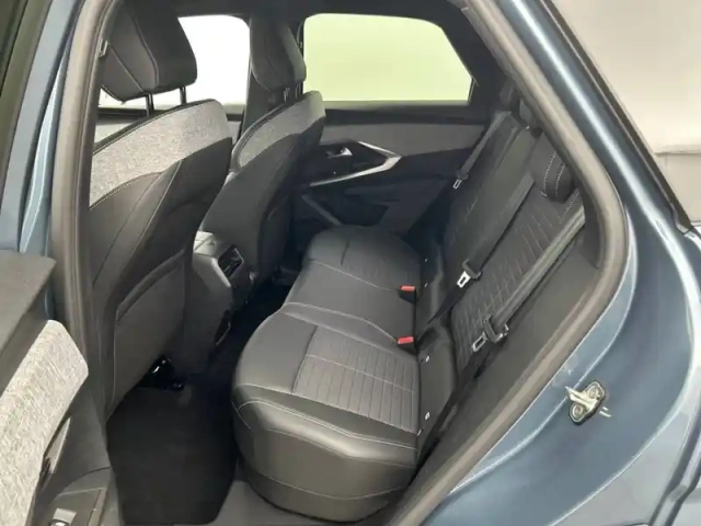 Peugeot 3008 hybrid 136 e-dcs6 — photo 41