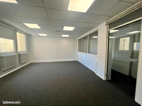 Bureaux 120 m²