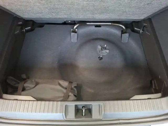 Renault Captur e-tech 145 - 21 — photo 26