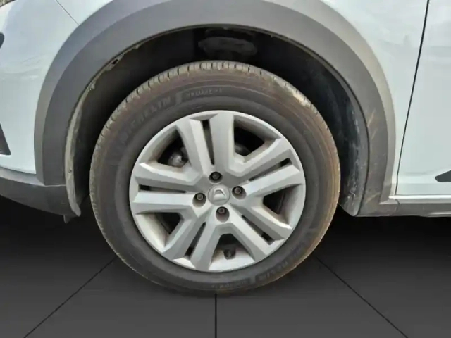 Dacia Sandero 1.0 eco-g 100ch stepway confort -22 — photo 25