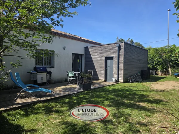 BRAINS BOURG : maison 120 m2 + garage et terrasse sur 383 m2