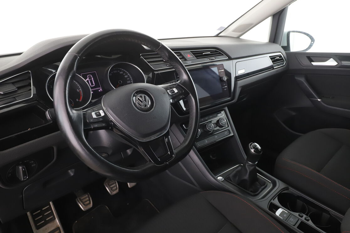 Volkswagen Touran 1.6 TDI BlueMotion Tech Sound — photo 10