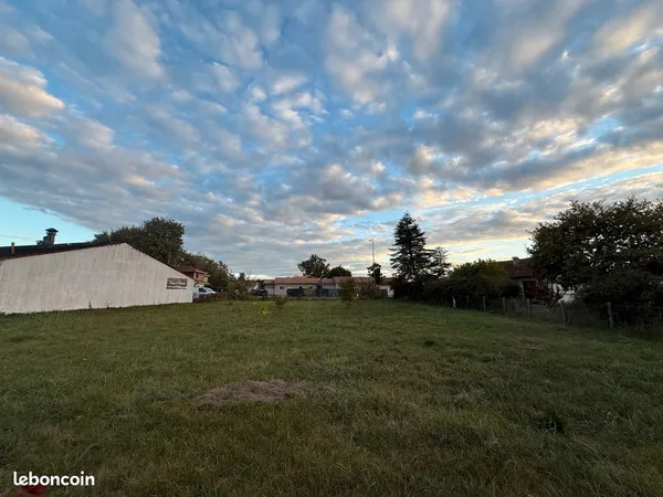 Aureilhan - Terrain constructible 1 200 m²