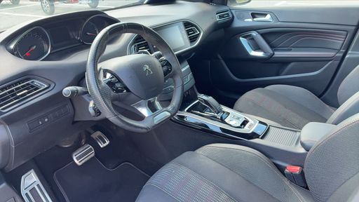 Peugeot 308 1.5 BlueHDi 130 EAT8 - GT Line – 2020 – 93615 km – Diesel – Boîte Automatique — photo 30
