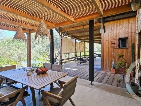 Maison 5 pièces 175 m²