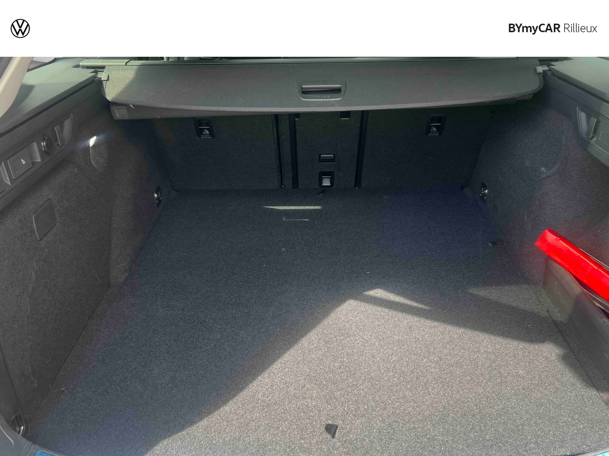 Volkswagen Passat 1.5 eHybrid 204 DSG6 — photo 13