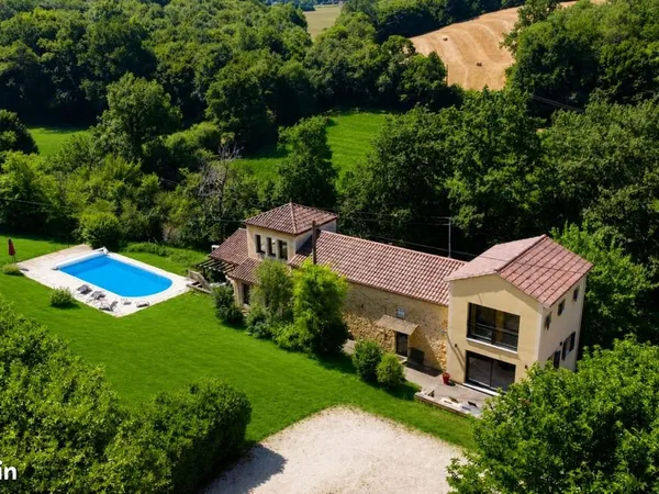 Maison 6 pièces 197 m²