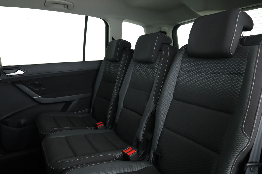 Volkswagen Touran 1.5 TSI EVO Active DSG7 — photo 13