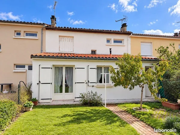 🏡 Charmante maison 4 pièces lumineuse avec jardin et garage - RUFFEC (16700)