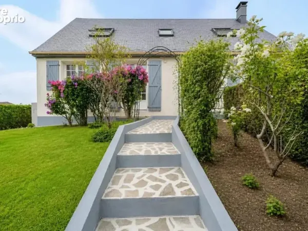 Maison de 6 pièces de 130 m² au Val d'Hazey