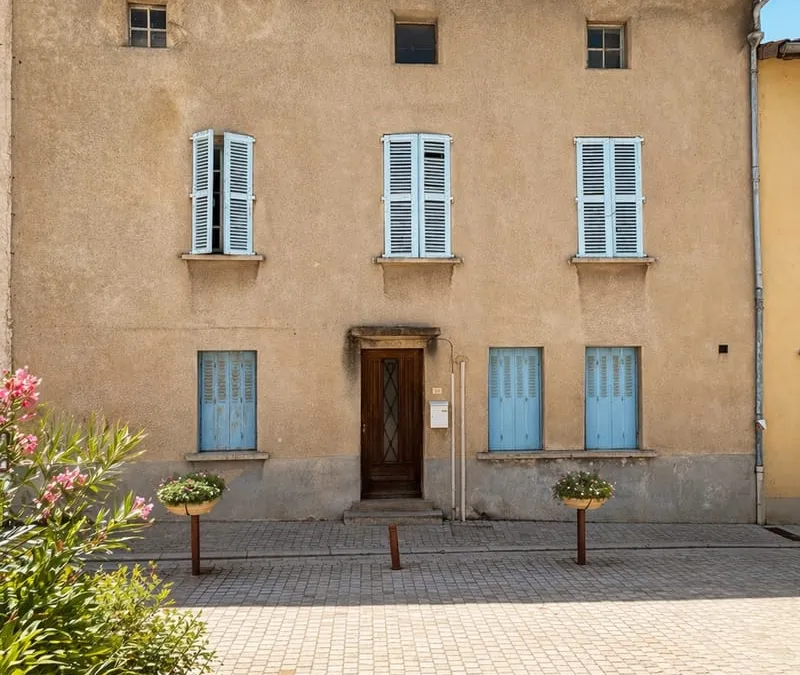 Photo 1