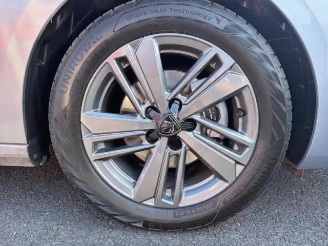 Peugeot 308 puretech 130ch s&amp;s eat8 active pack — photo 15