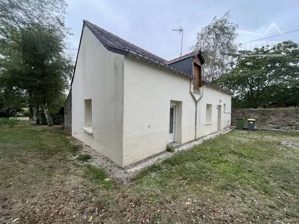 Maison de 64 m² habitable T3 sur 857 m² de terrain.