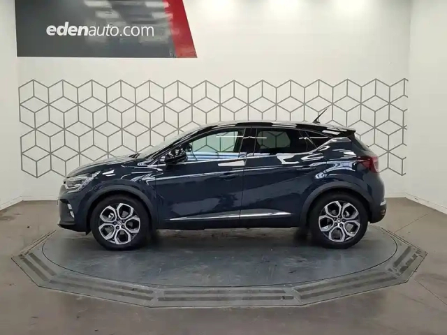Renault Captur e-tech 145 - 21 — photo 2