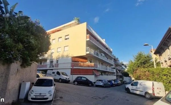 Nice-quartier poetes