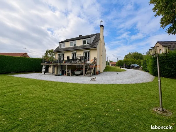 Maison 8 pièces 117 m²