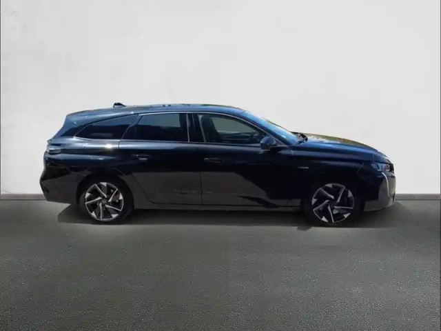 Peugeot 308 sw phev 180 e-eat8 — photo 4
