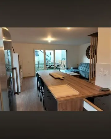 Location appartement RDC avec terrain