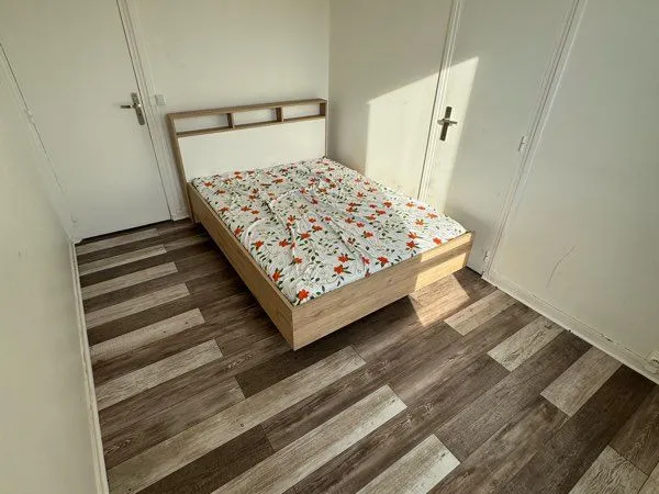 Chambre à louer (6 mois)