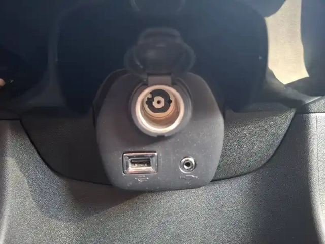 Peugeot 108 vti 72ch s&amp;s bvm5 — photo 29