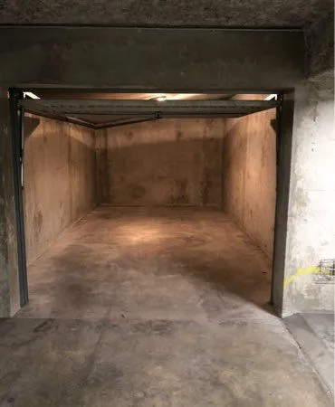 Stationnement Location Valence 100€