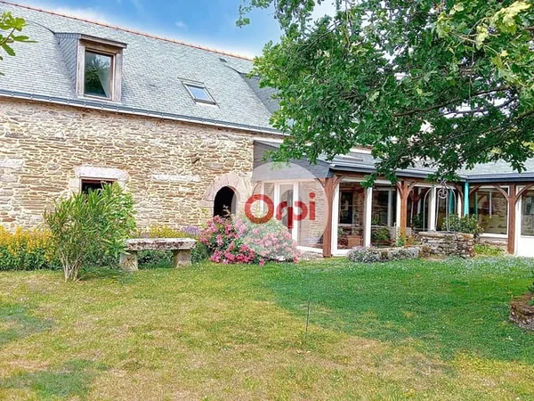 Maison 6 pièces 196 m²
