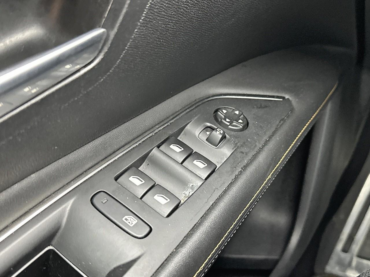 Peugeot 3008 puretech 130ch s&s eat8 roadtrip — photo 16